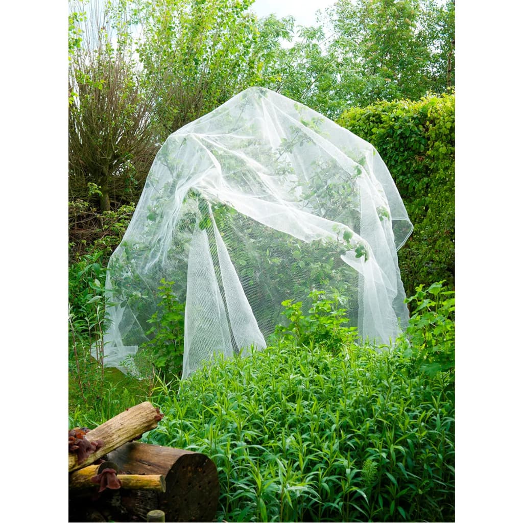 Nature insect protection net against codling moth 6030450